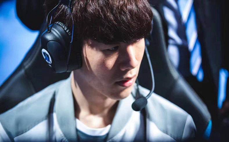 Invictus Gaming 官方：打野选手 glfs 今天离开了团队，成为自由球员