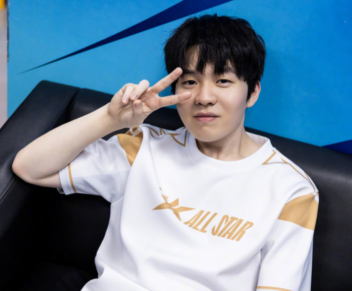 IG公布LPL夏季赛大名单，那个男人将暂时缺席