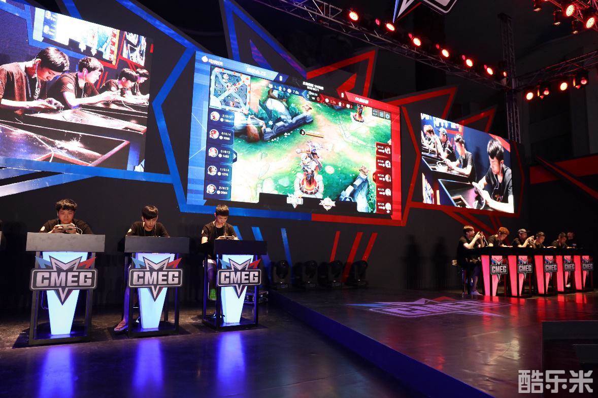 TES发布赛后返图：振羽翼，破云霄！下场比赛加油